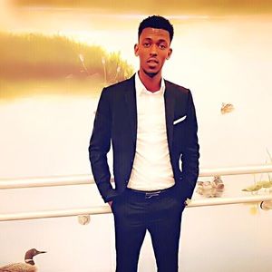 Meet your Posher, Omer