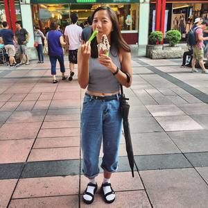 Meet your Posher, Yi
