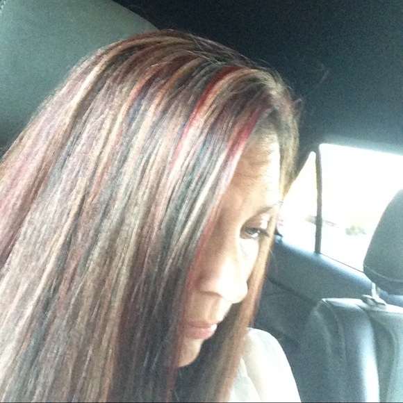 Meet your Posher, Dereka