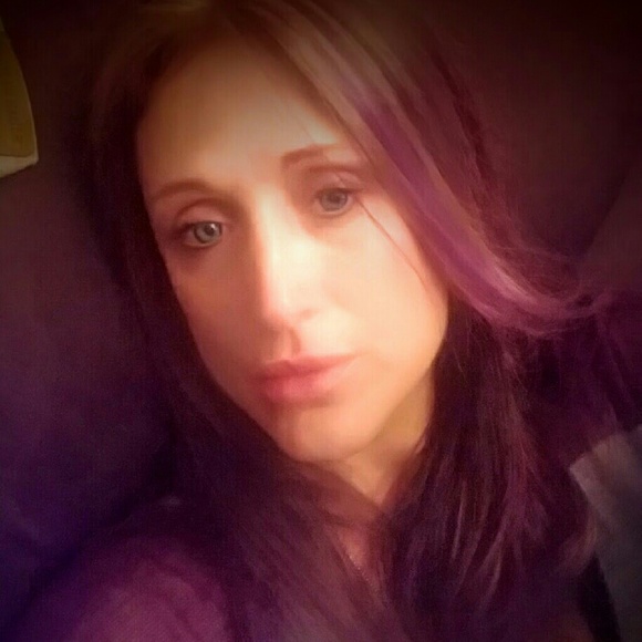 Meet your Posher, Michele - Picture 2 of 10