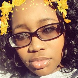 Meet your Posher, Lakeshia