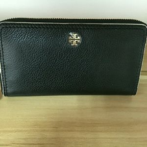tory burch wallets