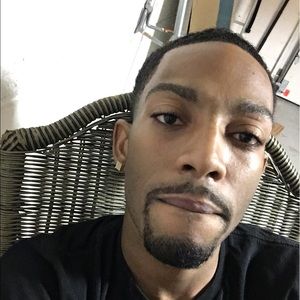 Meet your Posher, Deandre