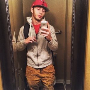 Meet your Posher, Alex