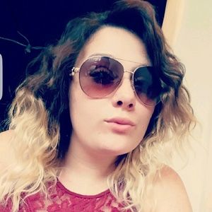 Meet your Posher, Meagan