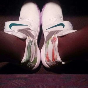 Meet your Posher, Ebony