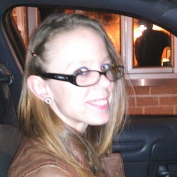 Meet your Posher, Lindsey - Picture 1 of 1