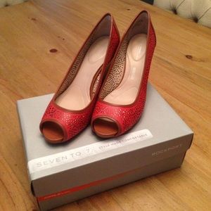 Poppy peep toe wedges - never been worn