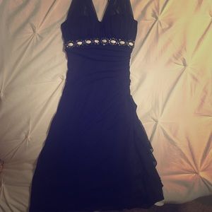 One hour sale ❤️❤️Cache halter homecoming  dress