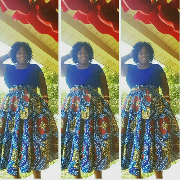 Beautiful fabulous  skirt - Picture 2 of 3