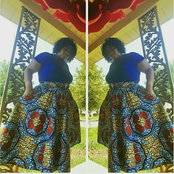 Beautiful fabulous  skirt - Picture 3 of 3