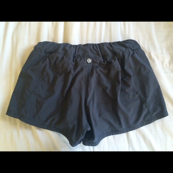 lululemon shorts with built in spandex