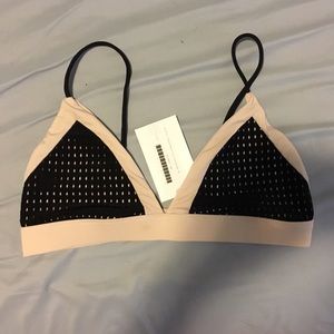 Acacia bikini top medium. And Xs bottoms.