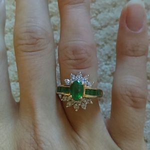 14K gold emerald and diamond ring