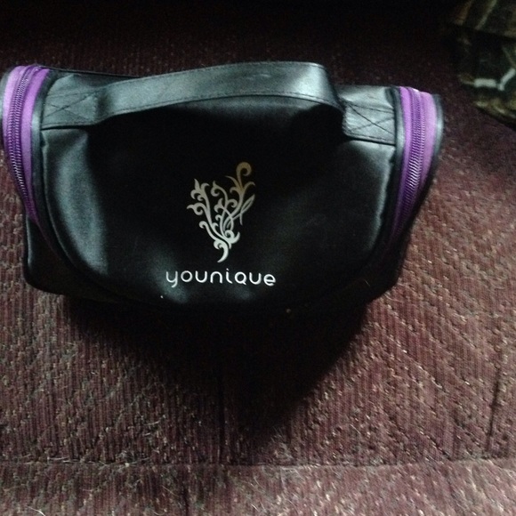 Makeup bag