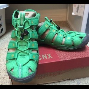 Keen Clearwater CNX water shoes