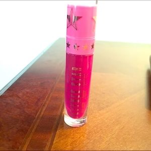 Jeffrey Star Liquid Lipstick in Masochist