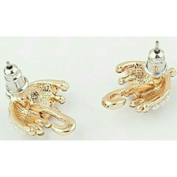 Umbrella Studs LAST ONE 5 🌟 Rating - Picture 2 of 3