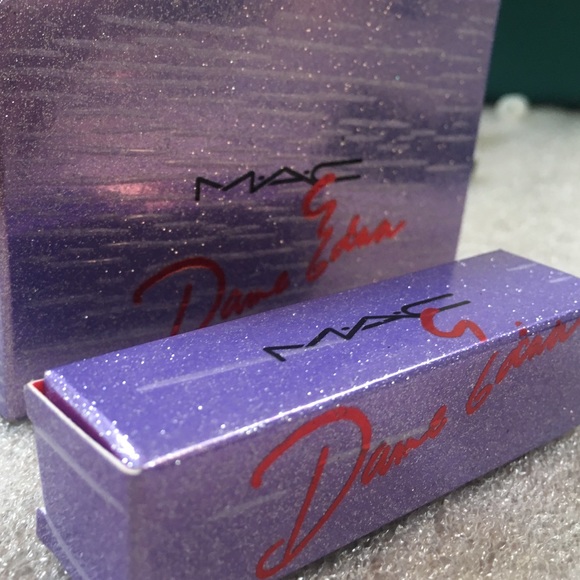 MAC by Dame Edna Lipstick