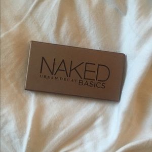 Naked Basics Palette by Urban Decay
