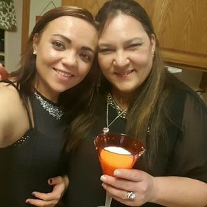 Meet your Posher, Lottie