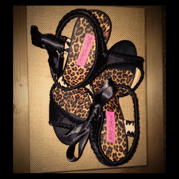 Betsey Johnson black heels. Tied w/ ribbon & bows.