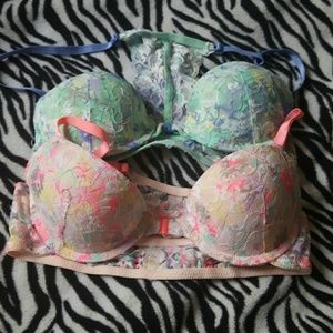 Candie's bras