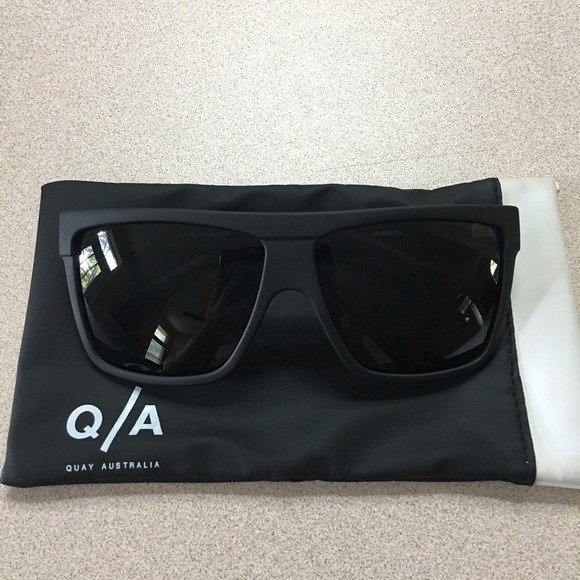 😎SALE!!😎Quay Barnun sunglasses