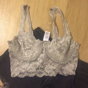 Lacy underwire bralette