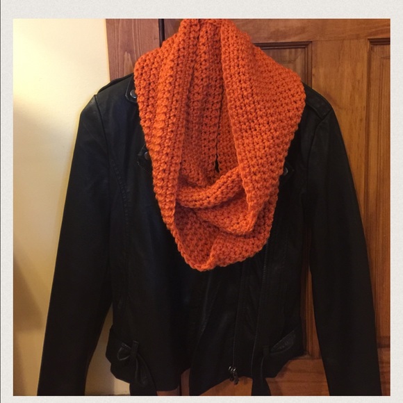 Infinity scarf - Picture 2 of 3