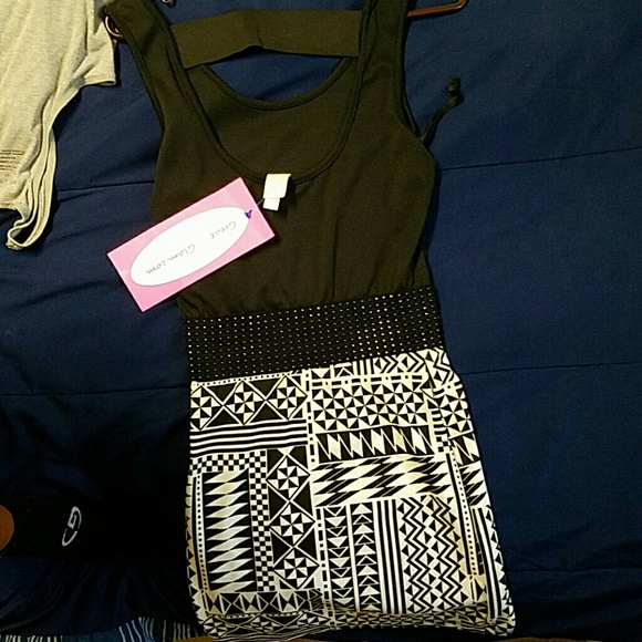 Dress - Picture 1 of 2