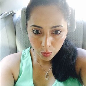 Meet your Posher, Rosaura