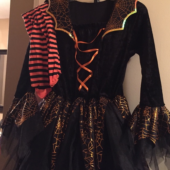🚫SOLD🚫Girl's Witch Costume - Picture 2 of 3