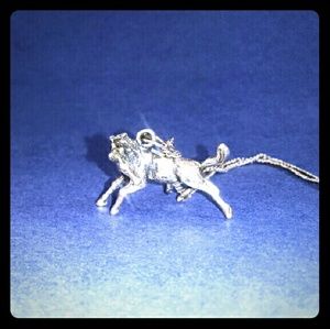 Silver horse necklace 15"