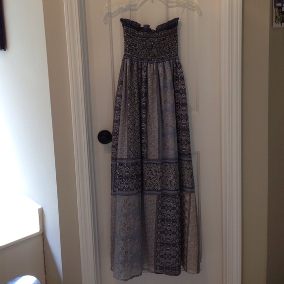 Strapless dress
