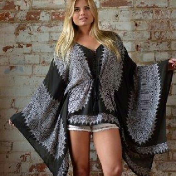 Boho trendy angel sleeve top