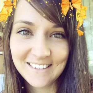 Meet your Posher, Lacey