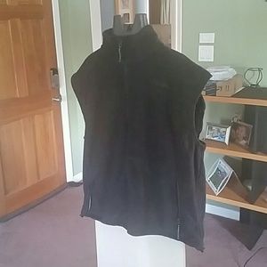 Cabelas Soft black vest