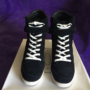 Steve Madden "Lleve" Wedge Sneaker, Size 9