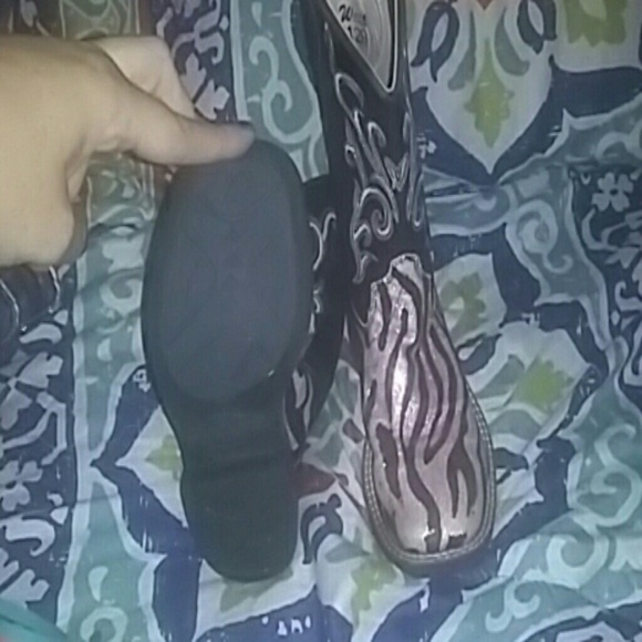 Cute girls zebra boots