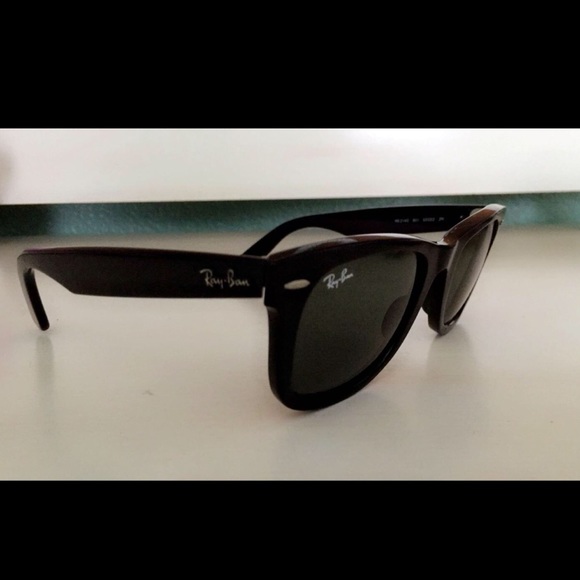 Slanted wayfer raybans🎀