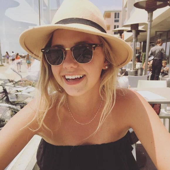 Meet your Posher, Rachel