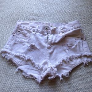 Bullhead distressed high rise shorts