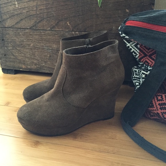 Brown suede wedge booties