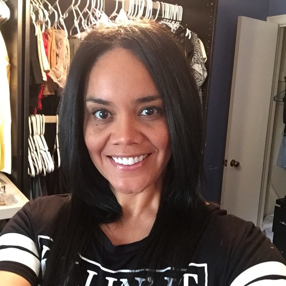 Meet your Posher, Yvette - Picture 1 of 1