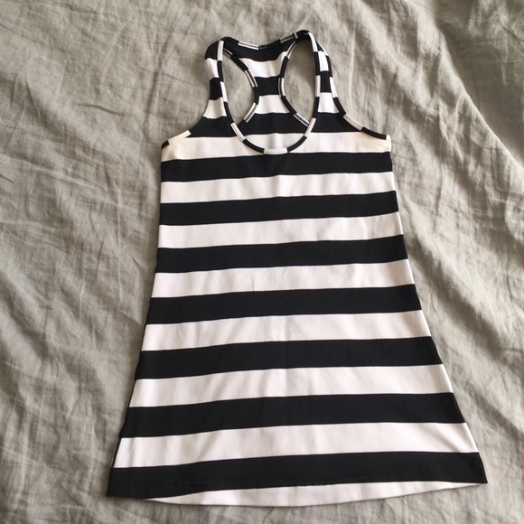 Lululemon tank