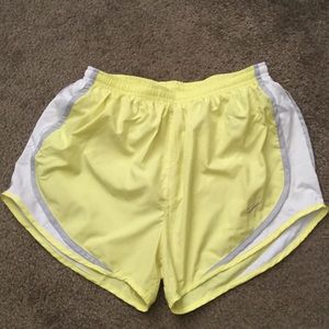 Nike tempo running shorts