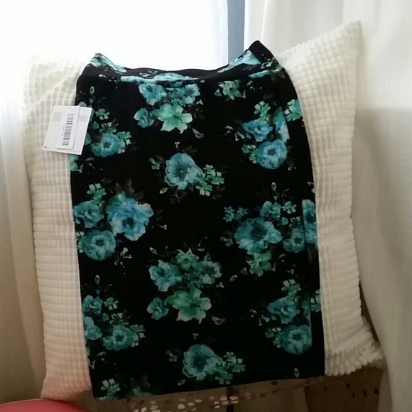 Lularoe Cassie Skirt Offers Welcome