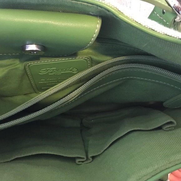 Fossil Green Purse - Picture 4 of 4