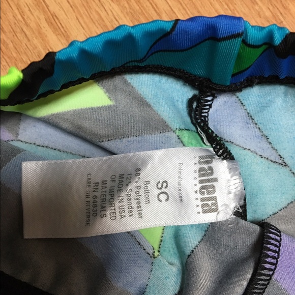 Girls gymnastic/dance athletic spandex shorts - Picture 2 of 3